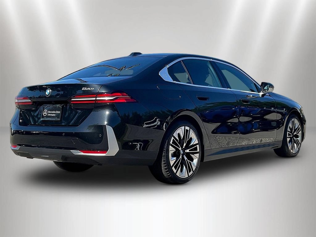 Used 2026 BMW 530i RWD image 7