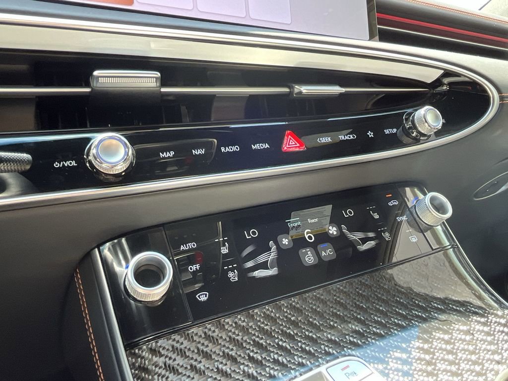 Used 2026 Genesis GV70 3.5T Sport Prestige image 17