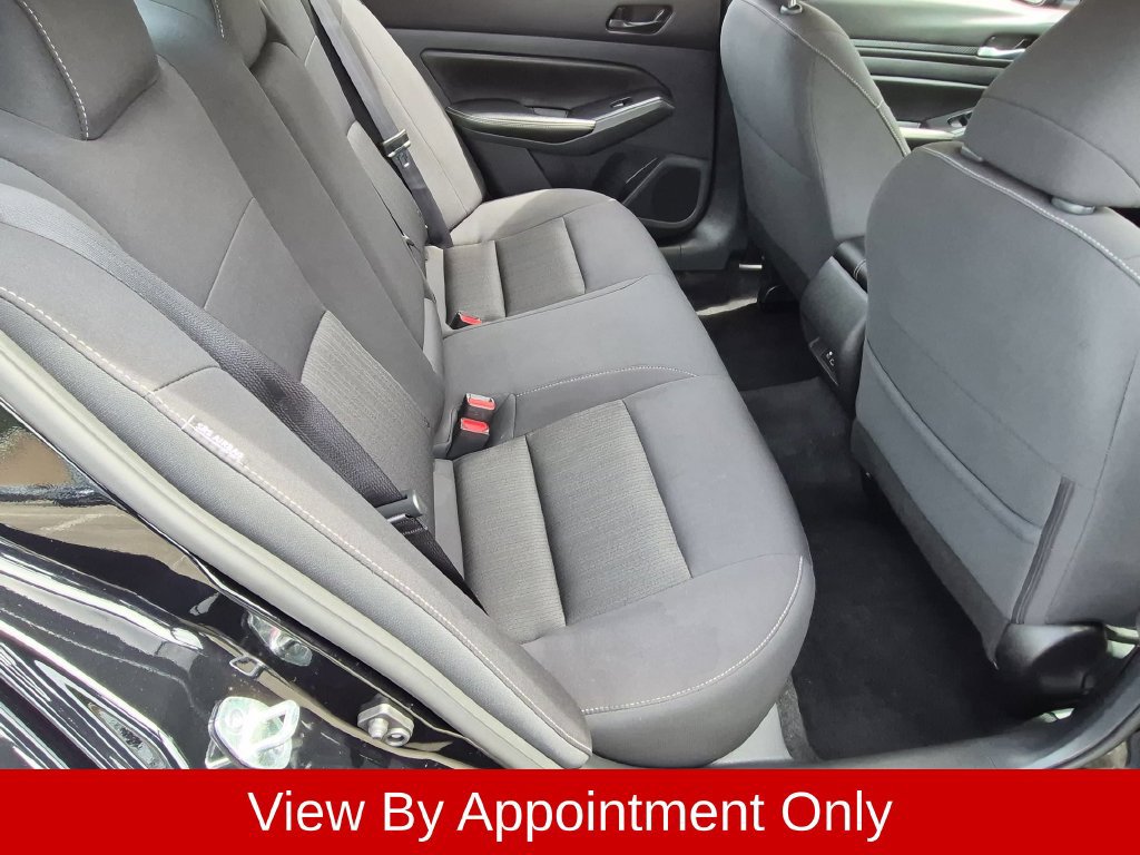 Used 2025 Nissan Altima 2.5 SV FWD image 26