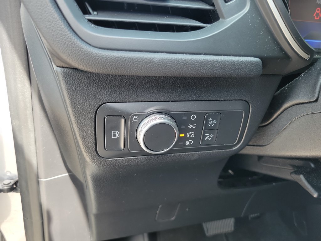 Used 2021 Ford Escape SE FWD image 17