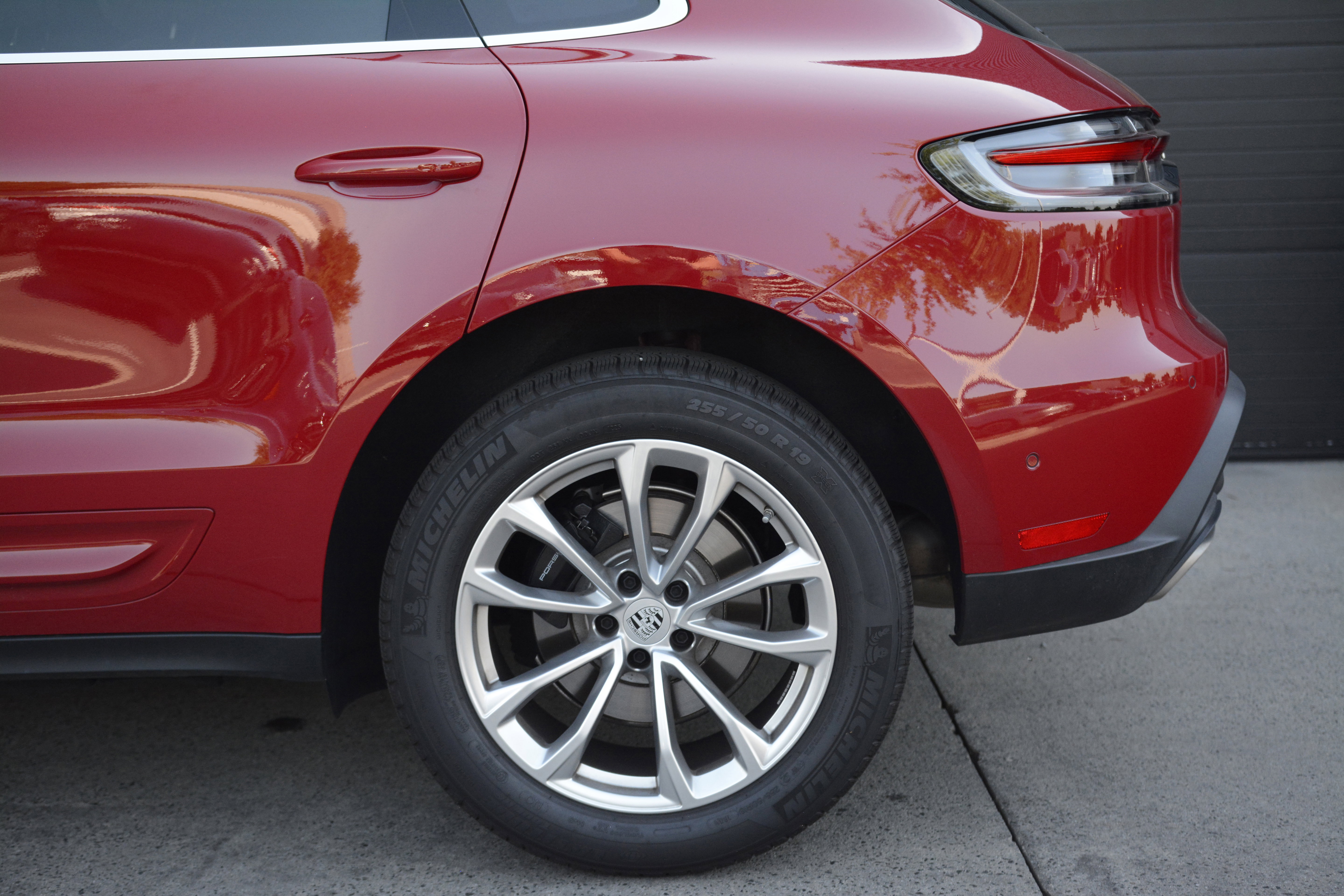 Used 2026 Porsche Macan AWD/4WD image 39