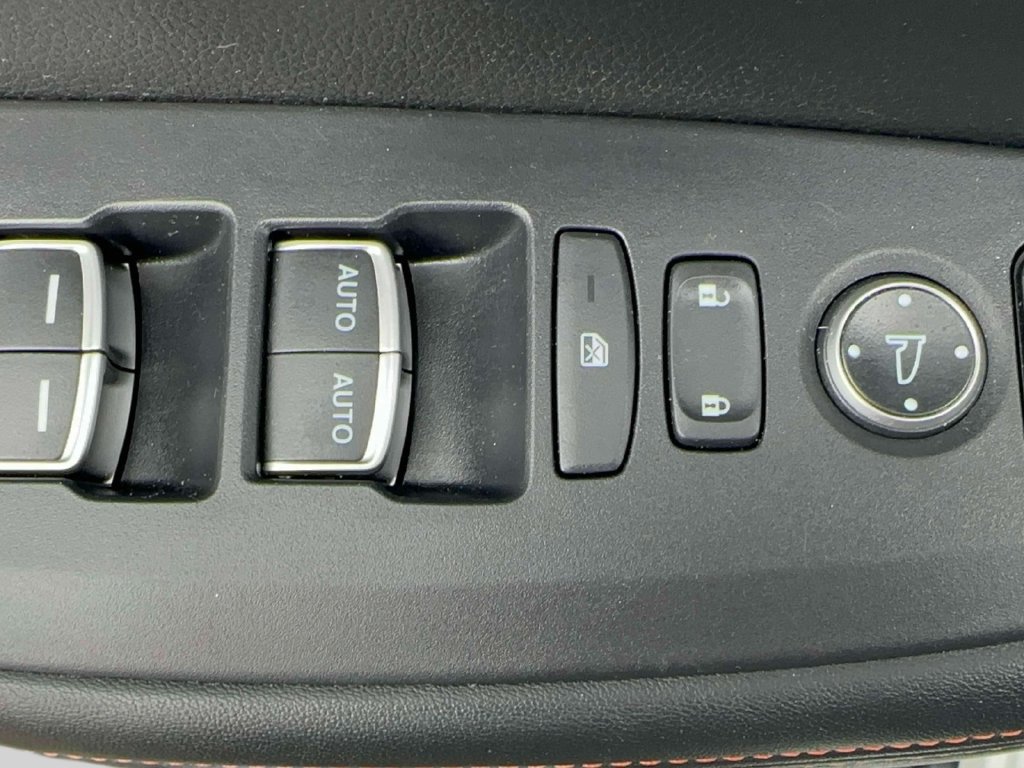 Certified 2025 Honda HR-V Sport image 12