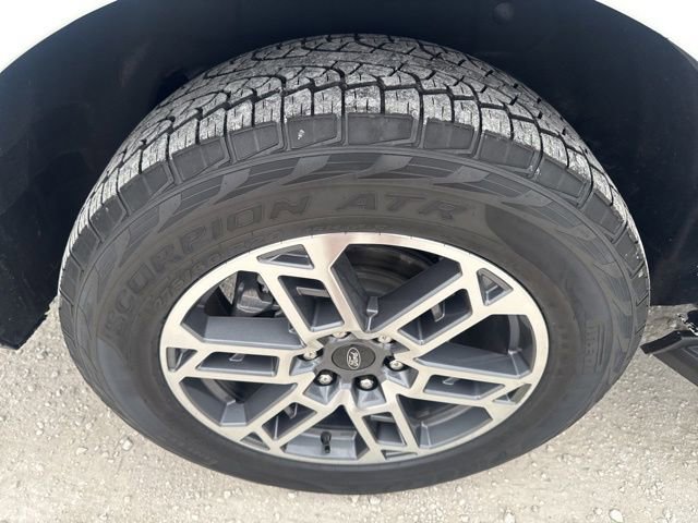 Used 2025 Ford Expedition Active image 30