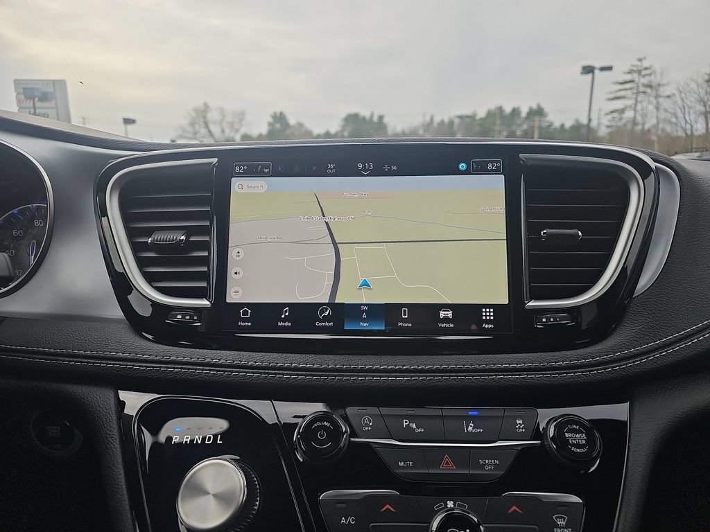 New 2026 Chrysler Pacifica Limited AWD/4WD image 22