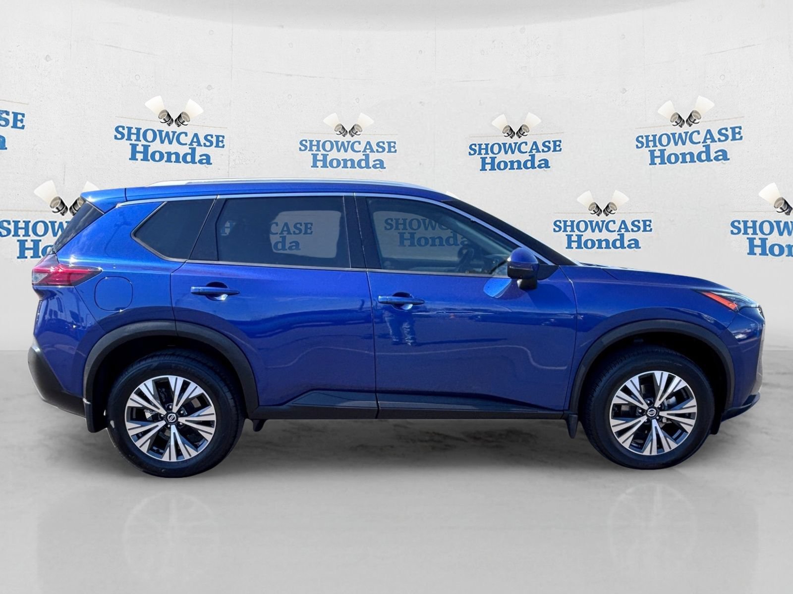 Used 2021 Nissan Rogue SV w/ Premium Package FWD image 9