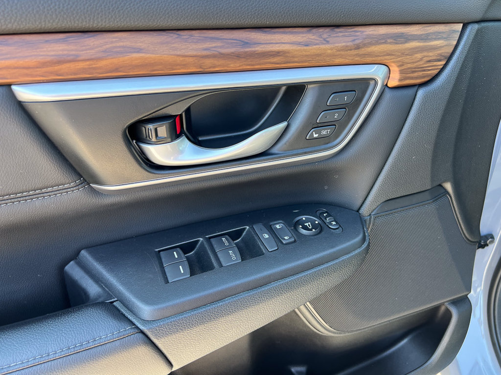 Used 2021 Honda CR-V Touring image 15