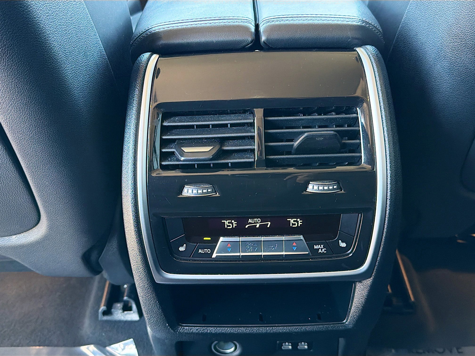 Used 2023 BMW X7 xDrive40i image 21