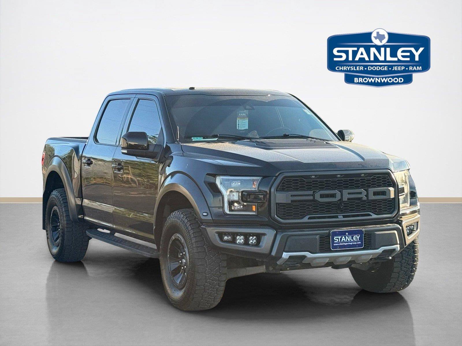 Used 2017 Ford F150 Raptor w/ Equipment Group 802A Luxury AWD/4WD image 1