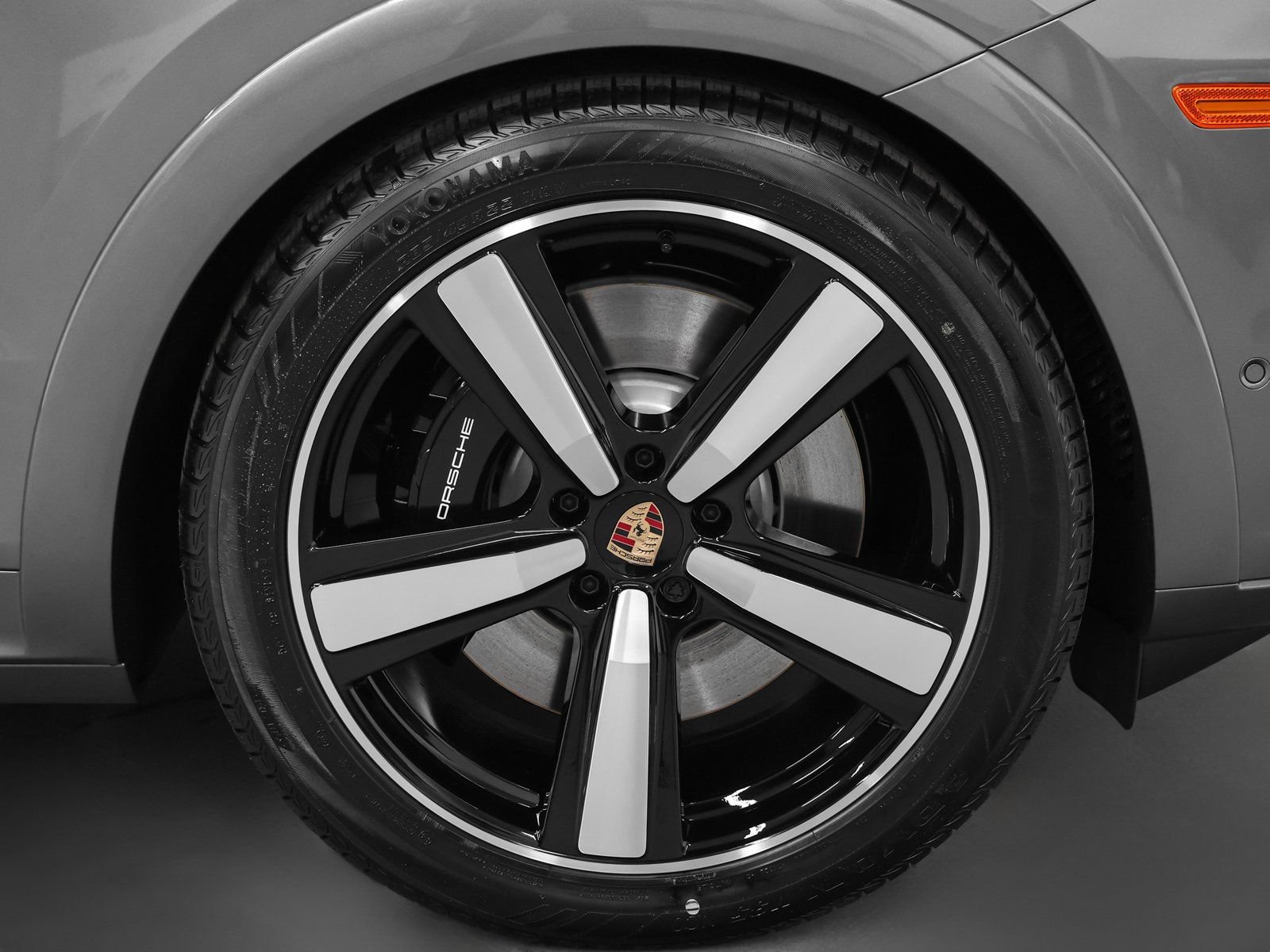 New 2026 Porsche Cayenne GTS AWD/4WD image 16