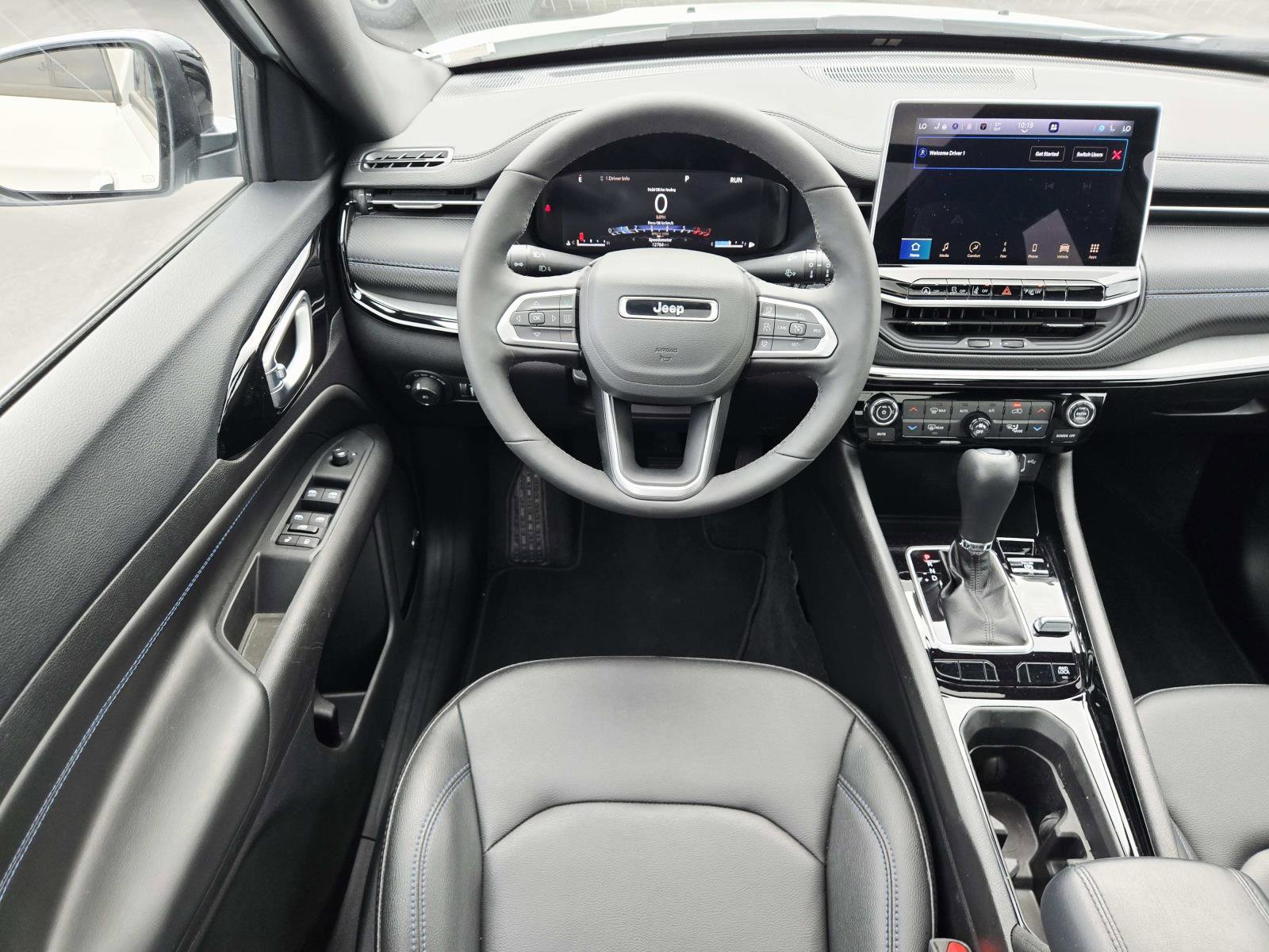 Used 2025 Jeep Compass Limited w/ High Altitude Package image 12