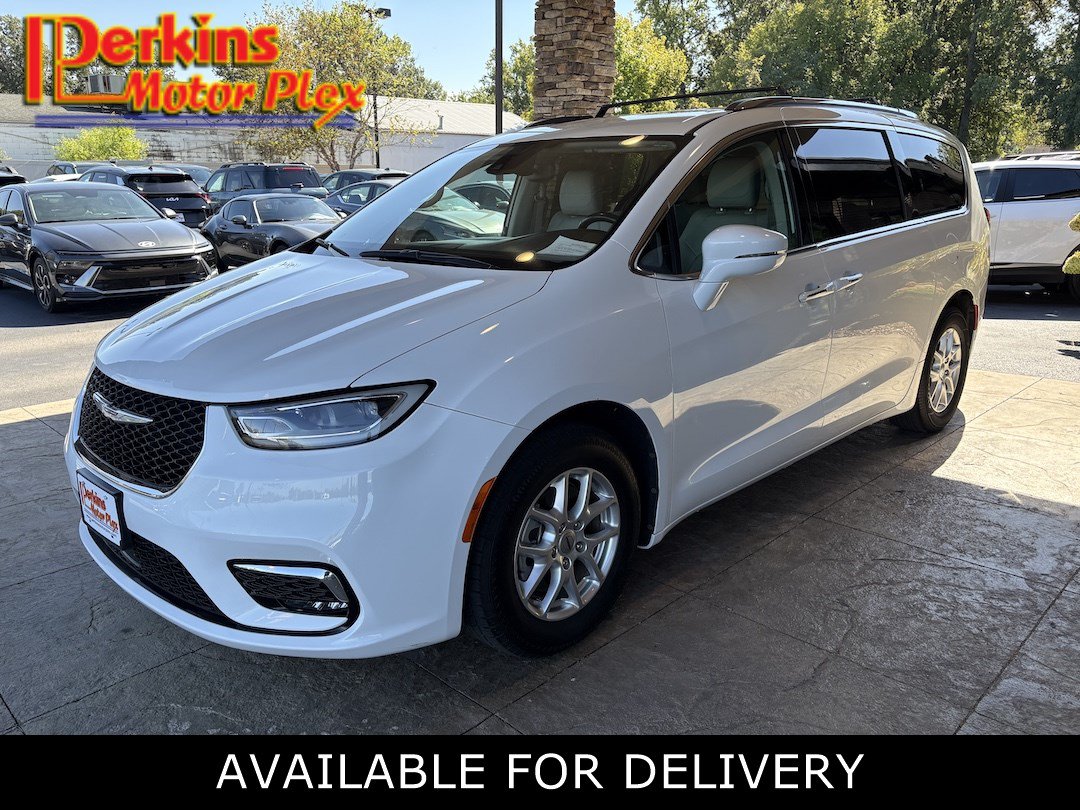 Used 2021 Chrysler Pacifica Touring-L
