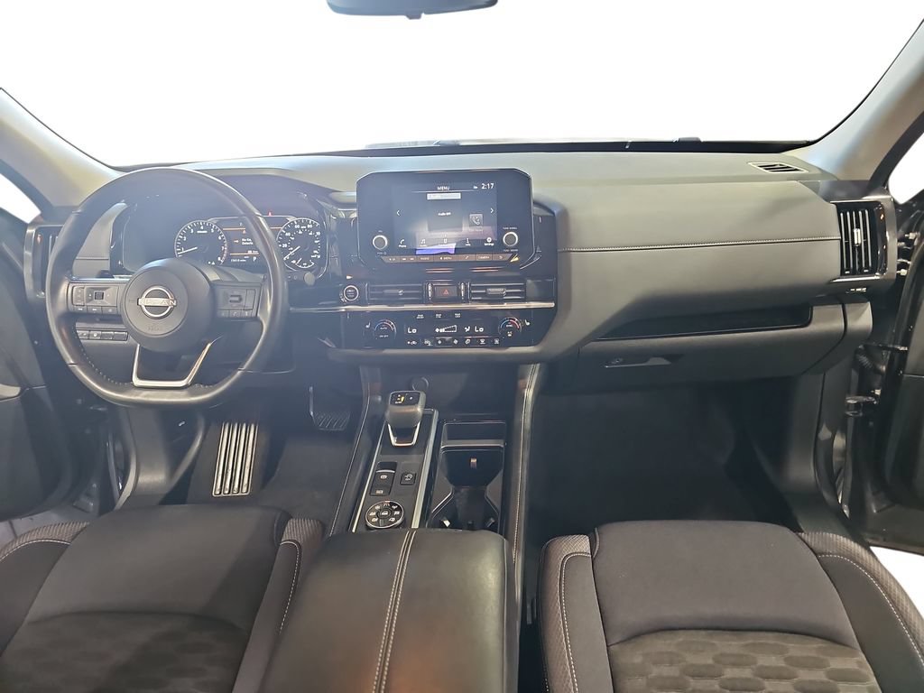 Used 2024 Nissan Pathfinder SV AWD/4WD image 9