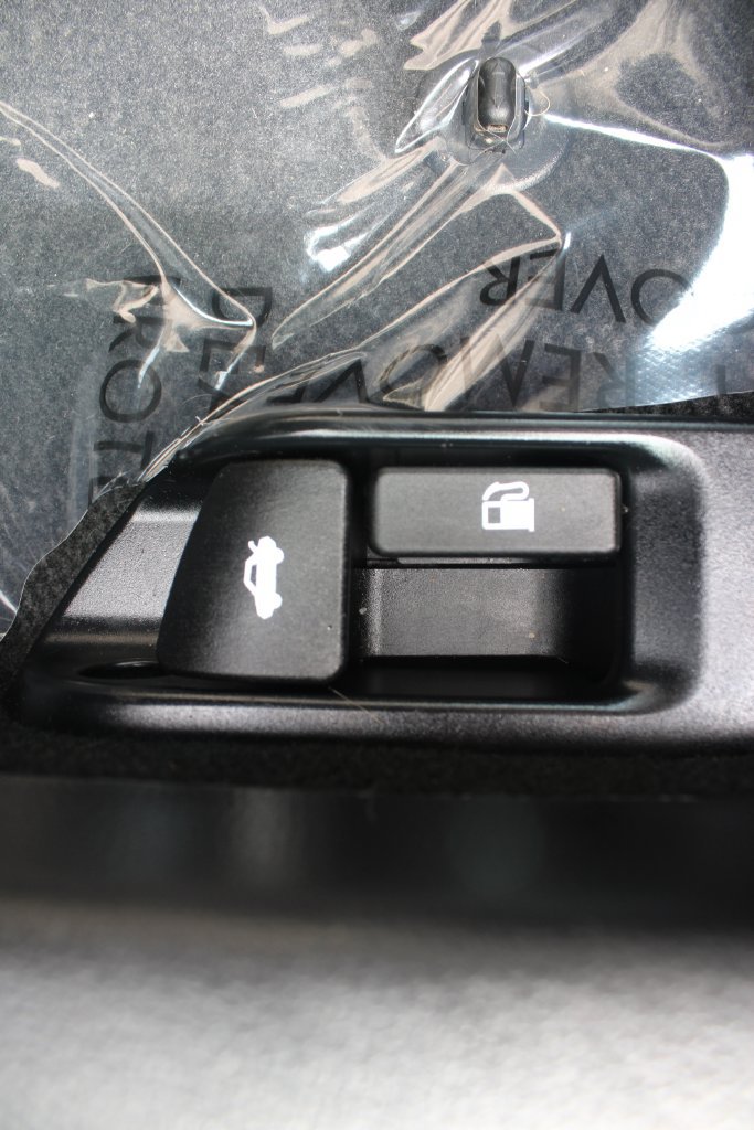 Used 2025 Toyota Corolla LE FWD image 29