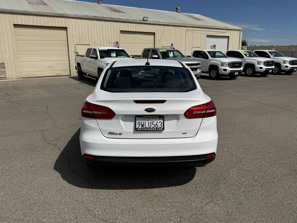 Used 2017 Ford Focus SE FWD image 8