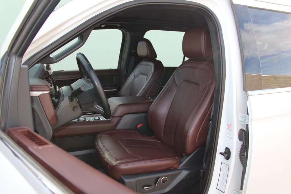 Used 2024 Ford Expedition Max Limited image 13