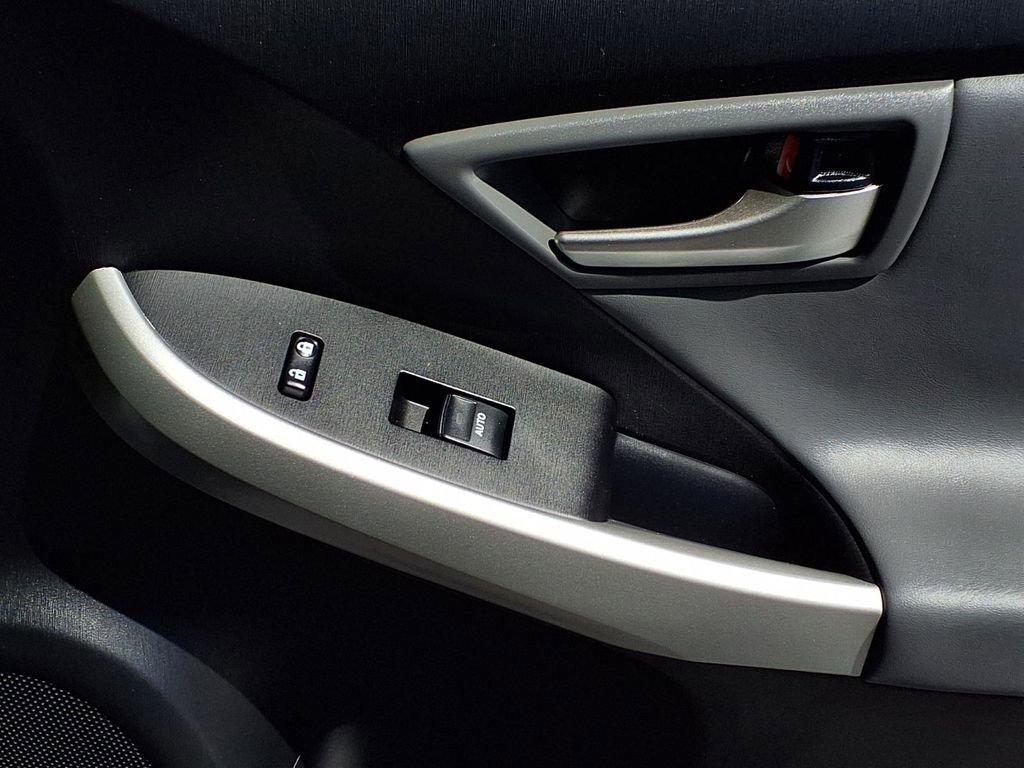 Used 2015 Toyota Prius Four image 24