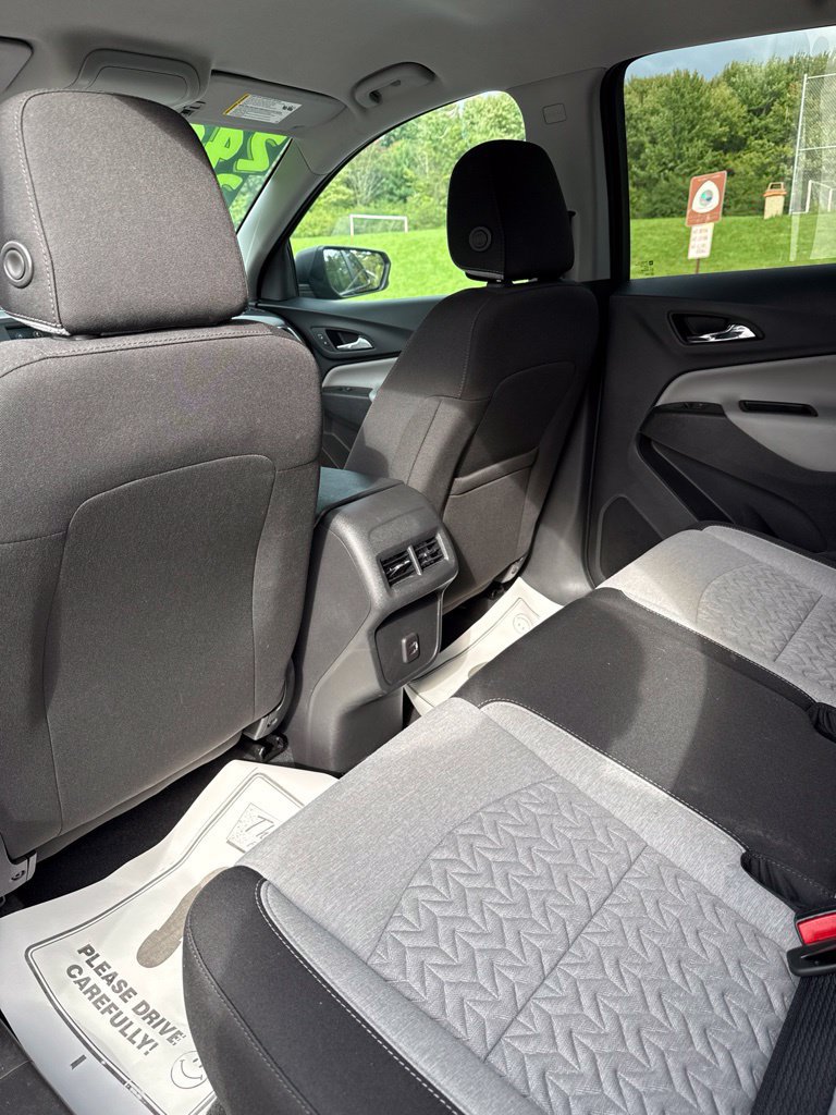 Used 2023 Chevrolet Equinox LS w/ LS Convenience Package AWD/4WD image 11