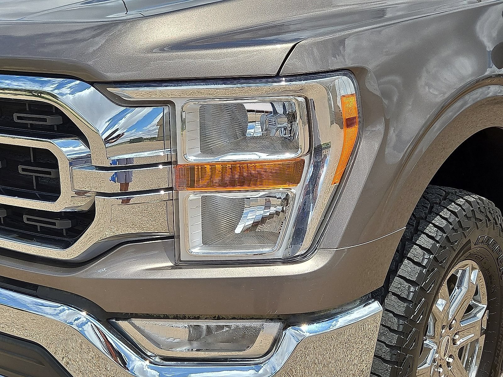 Used 2023 Ford F150 XLT w/ Equipment Group 301A Mid AWD/4WD image 9