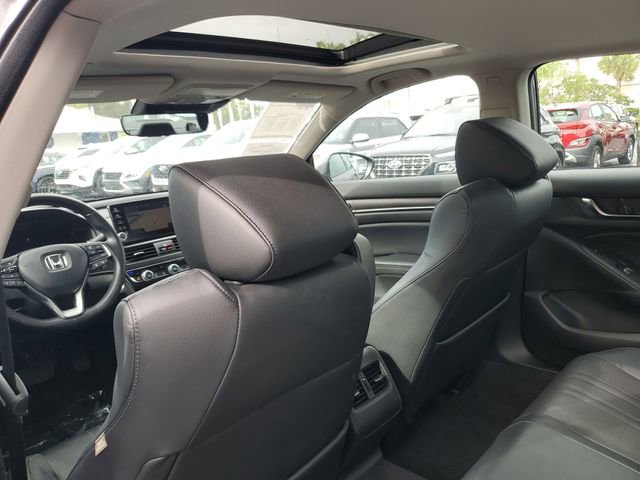 Used 2018 Honda Accord Touring image 26