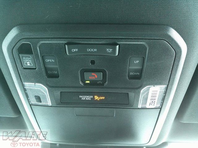 Used 2024 Toyota Tacoma Limited w/ Limited Package (LT) image 24