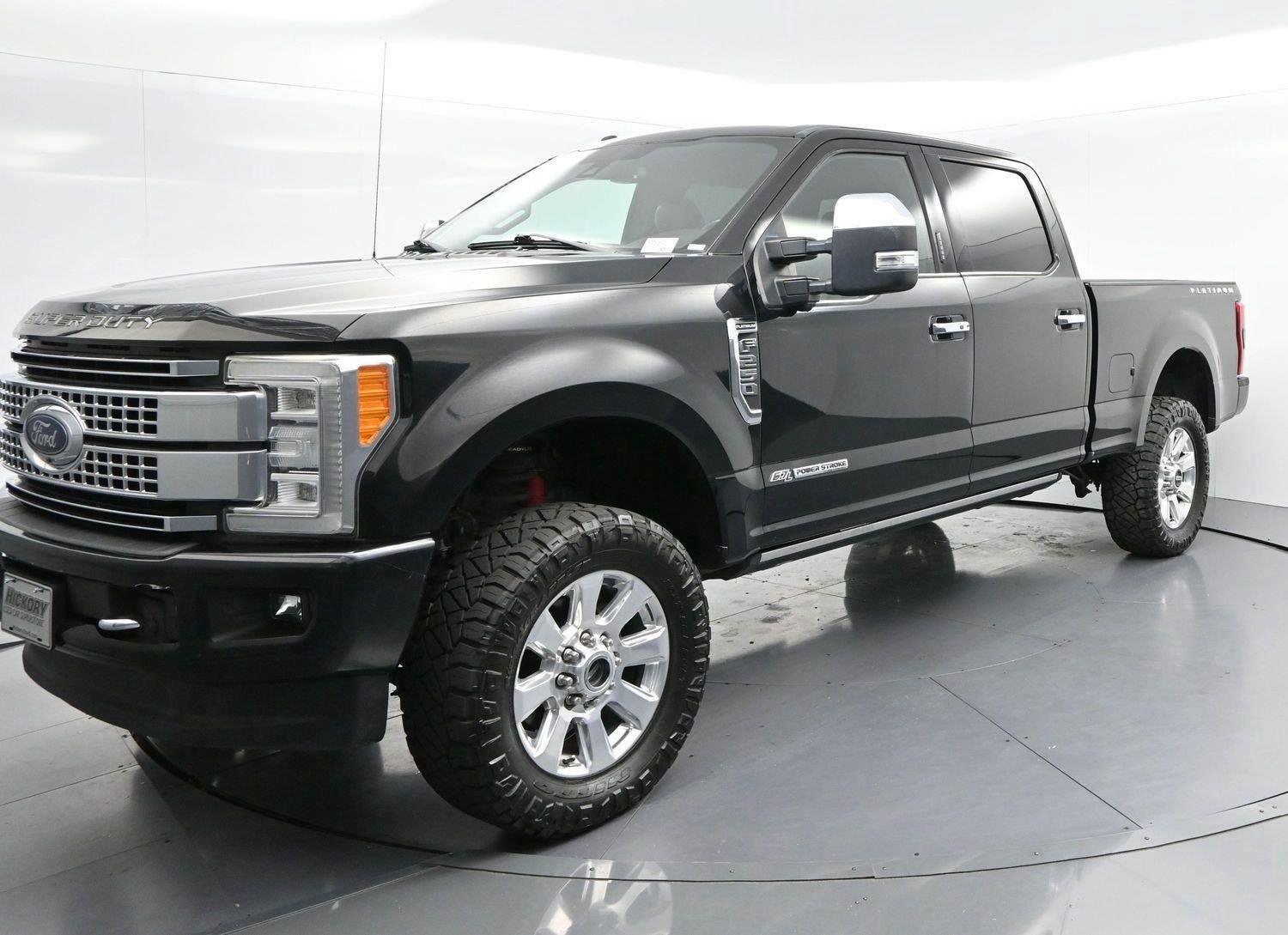 Used 2017 Ford F250 Platinum w/ Platinum Ultimate Package AWD/4WD image 3