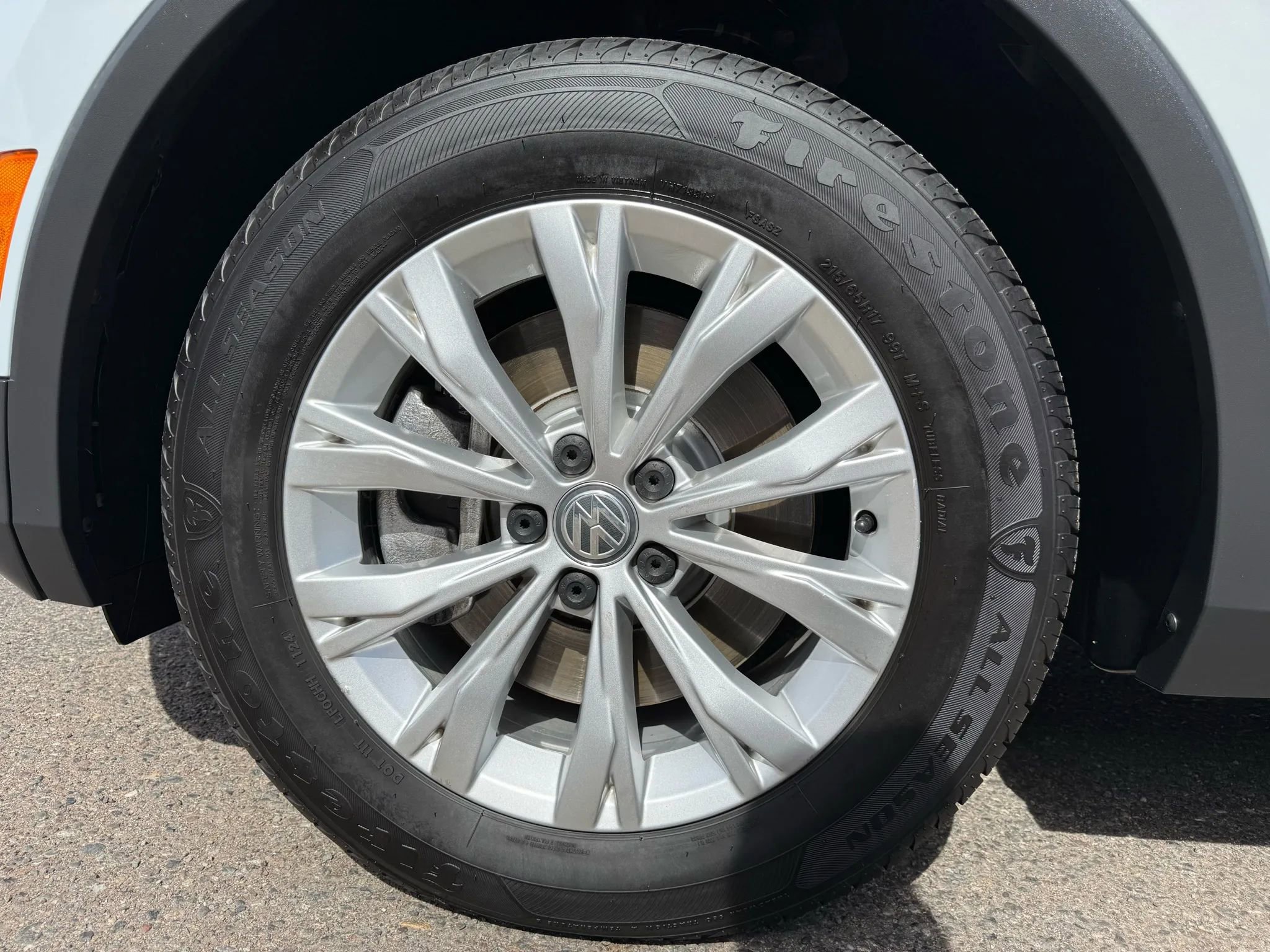 Used 2018 Volkswagen Tiguan SE FWD image 46