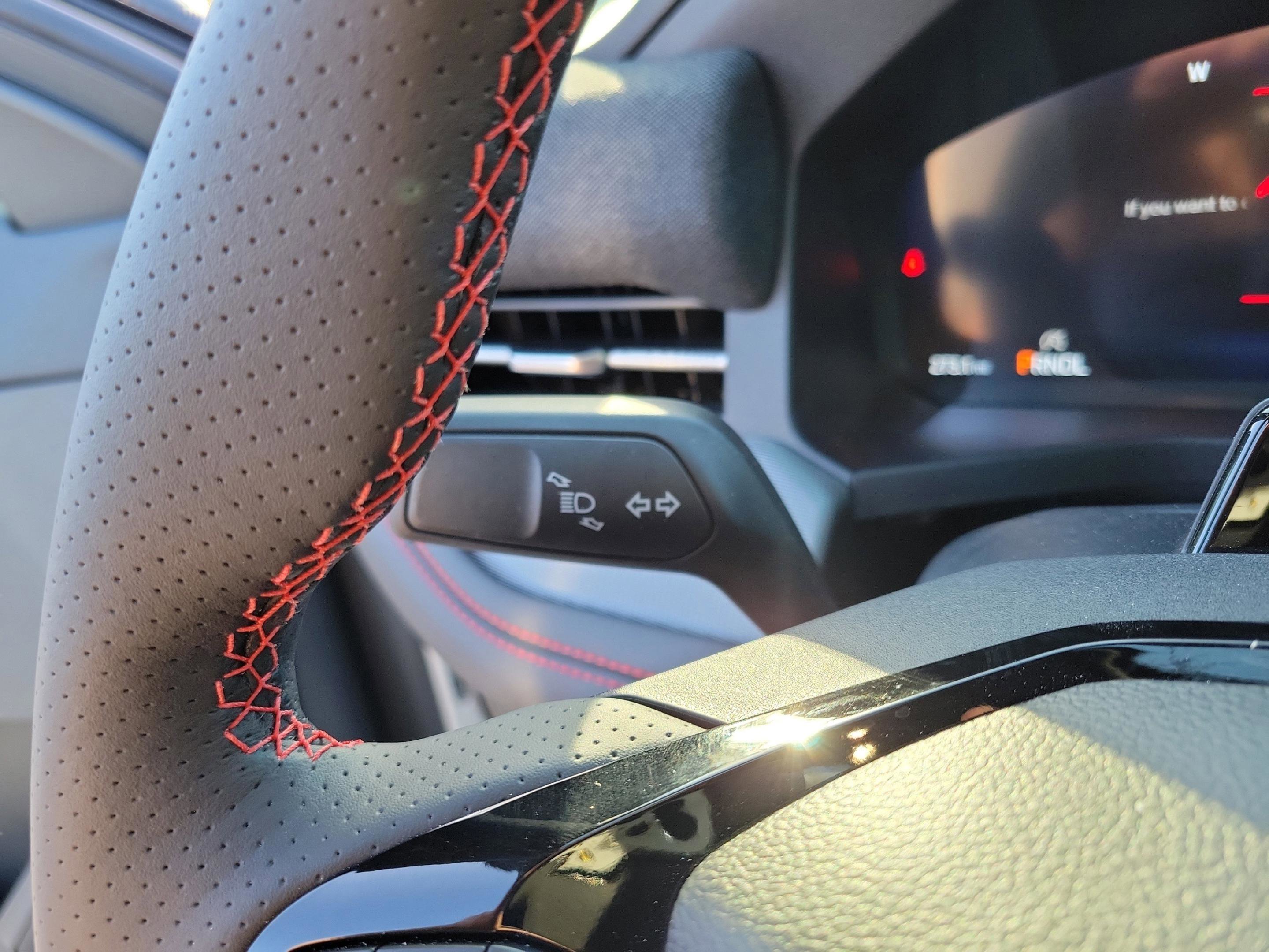 New 2025 Ford Explorer ST-Line w/ Premium Package image 16