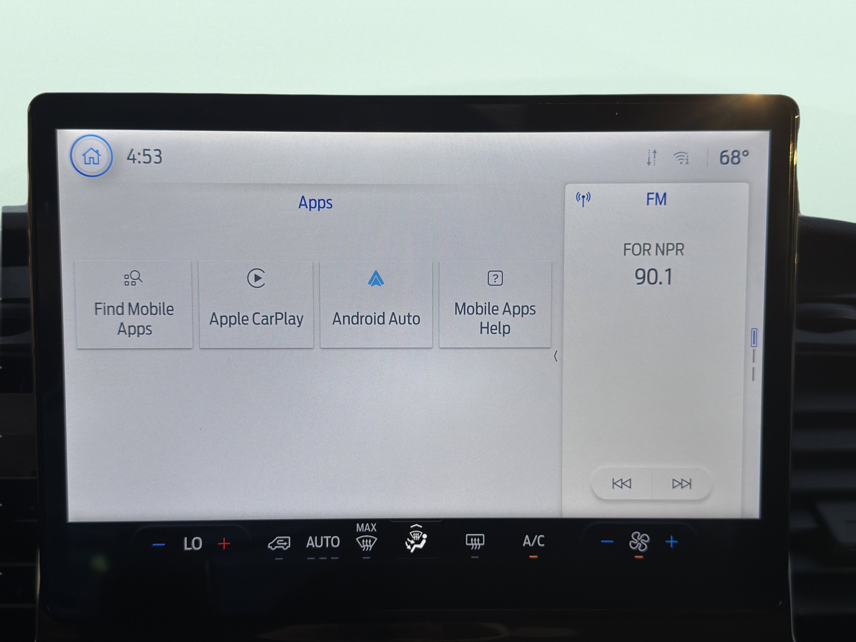 Used 2023 Ford Transit 350 XLT image 55