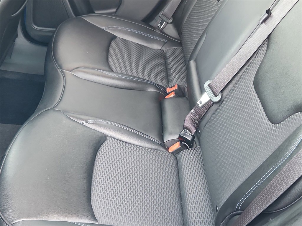 Used 2024 Jeep Compass Latitude image 19