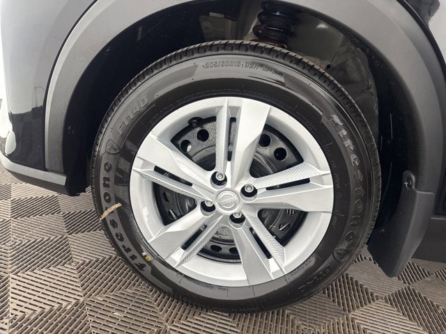 New 2025 Nissan Kicks Play S image 26