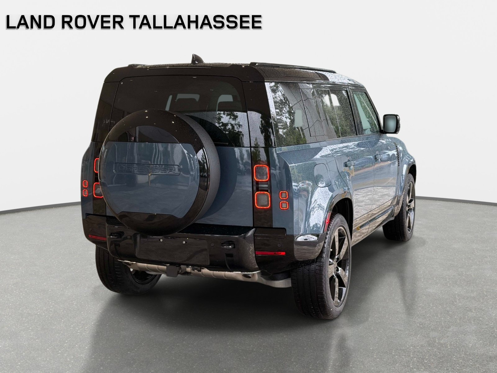 New 2026 Land Rover Defender 110 X-Dynamic SE AWD/4WD image 5