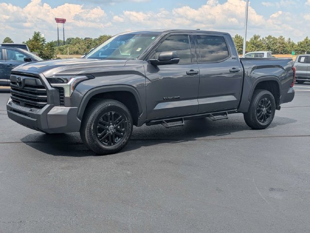 Used 2023 Toyota Tundra SR5 w/ SR5 Premium Package AWD/4WD image 8