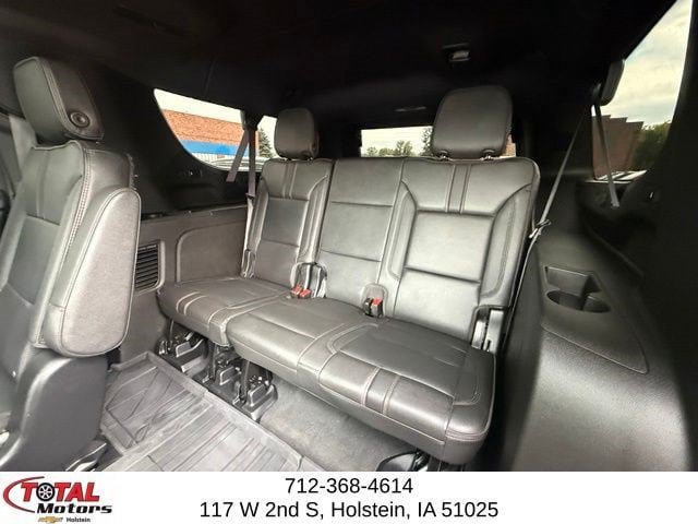 Certified 2024 Chevrolet Suburban RST w/ Luxury Package AWD/4WD image 13