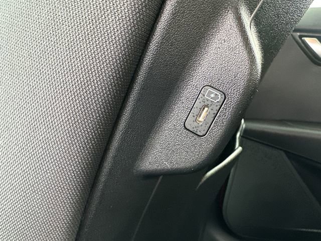 Used 2025 Kia Niro LX image 18
