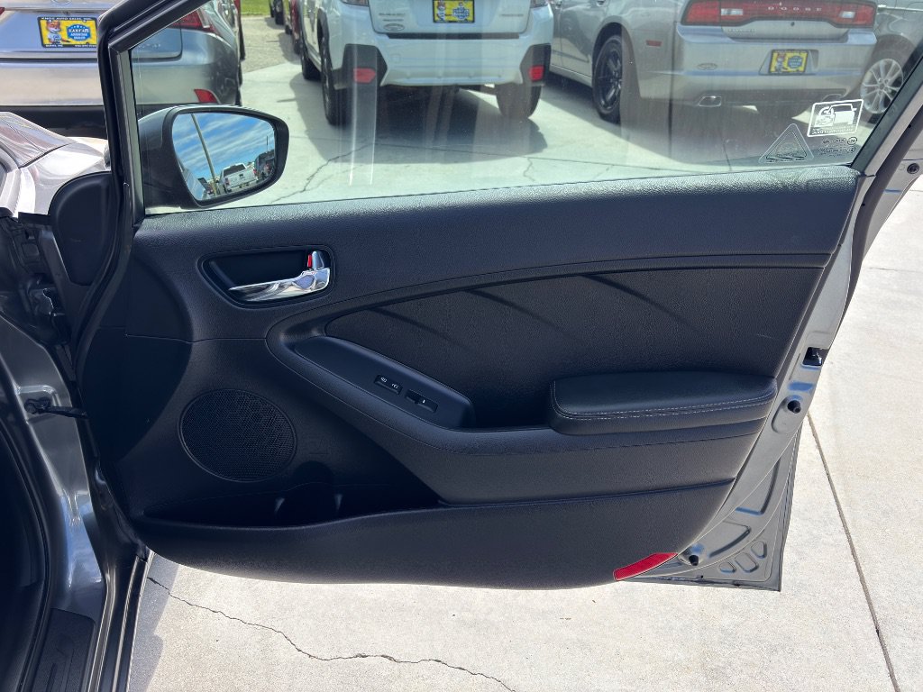 Used 2016 Kia Forte LX FWD image 24