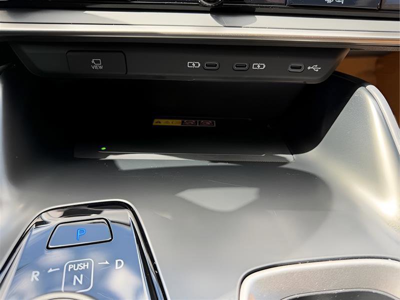 Used 2025 Lexus RZ 300e w/ Accessory Package (Z1) image 42