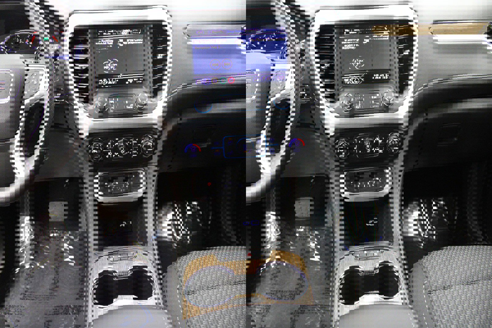 Used 2023 GMC Acadia SLE w/ Driver Convenience Package image 27