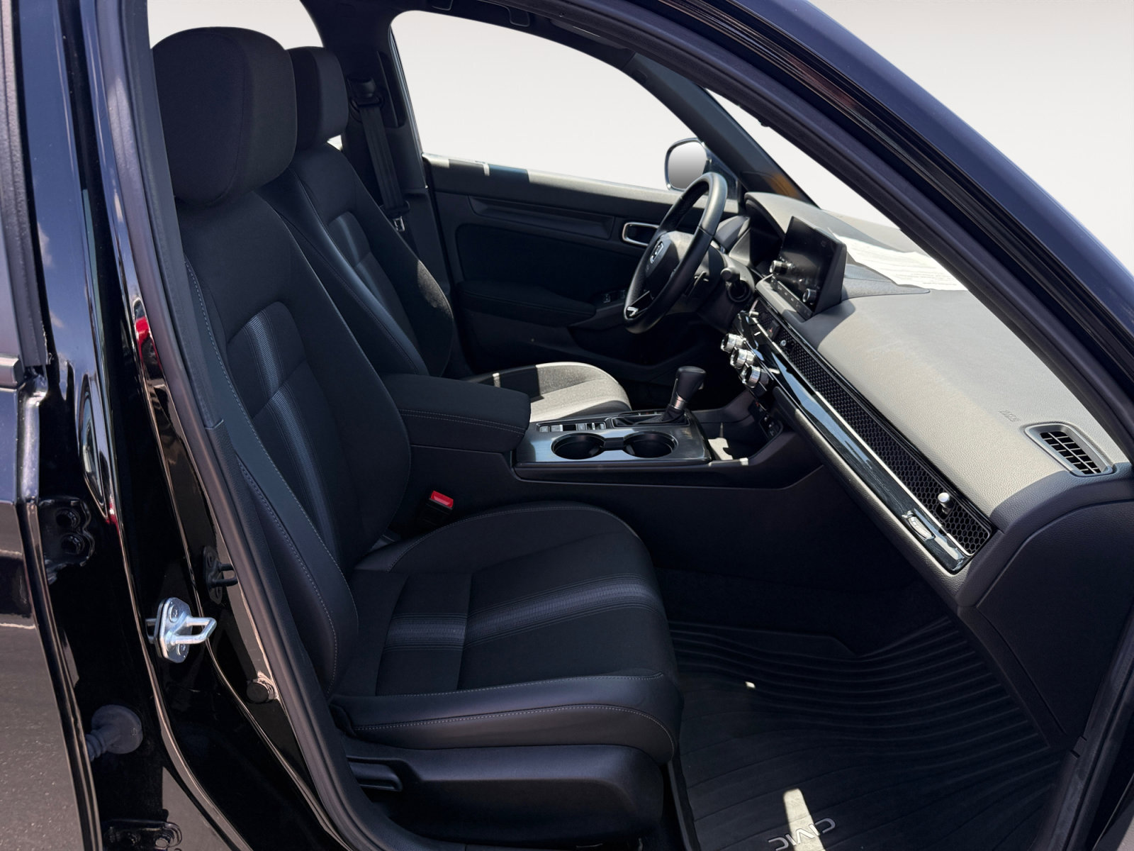 Certified 2025 Honda Civic Sport image 19