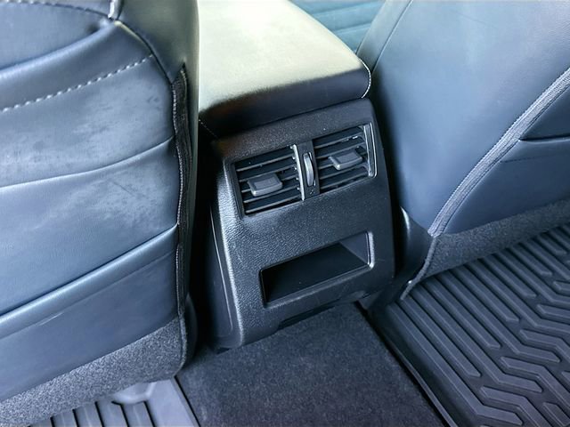 Used 2024 Mitsubishi Outlander SE Black Edition image 24