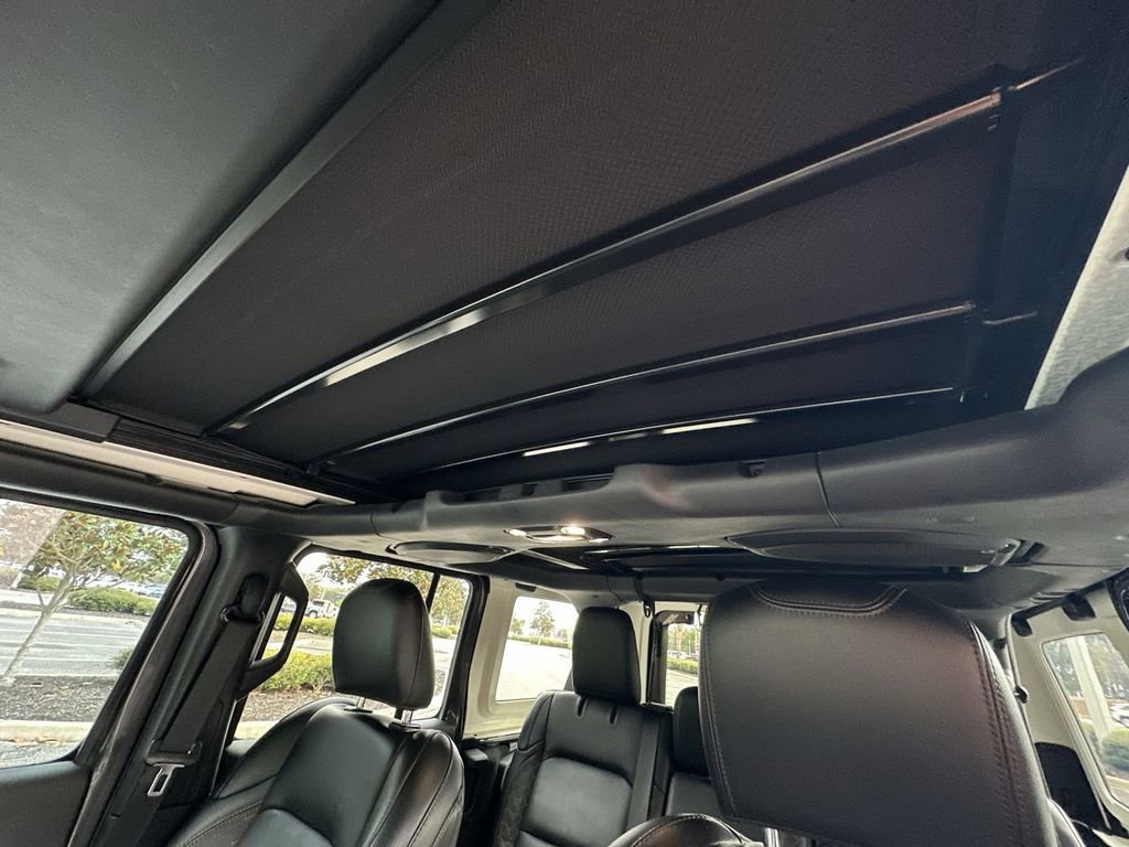 Used 2020 Jeep Wrangler Unlimited Sahara image 26