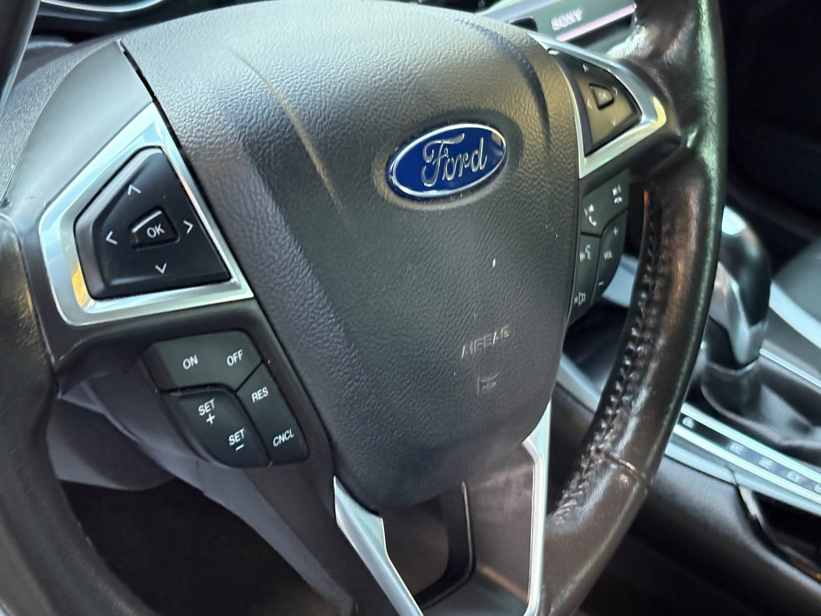 Used 2016 Ford Fusion Titanium image 13