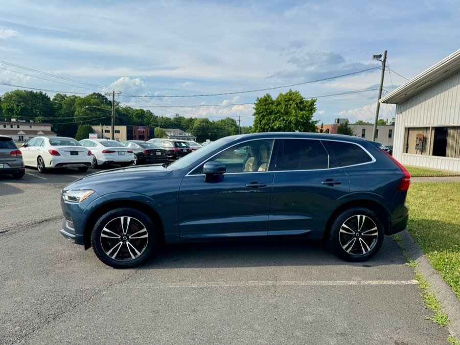 Used 2020 Volvo XC60 T6 Momentum AWD/4WD image 3