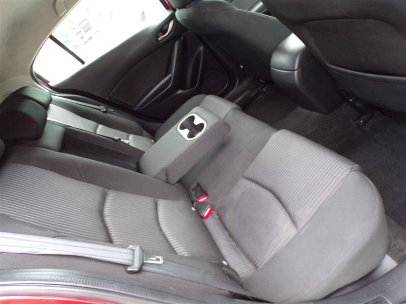 Used 2014 MAZDA MAZDA3 i Touring w/ Technology Package FWD image 21