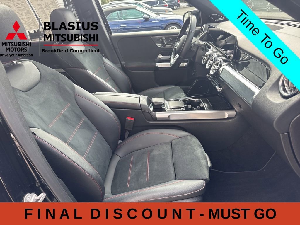 Used 2021 Mercedes-Benz GLB 250 4MATIC w/ AMG Line image 44