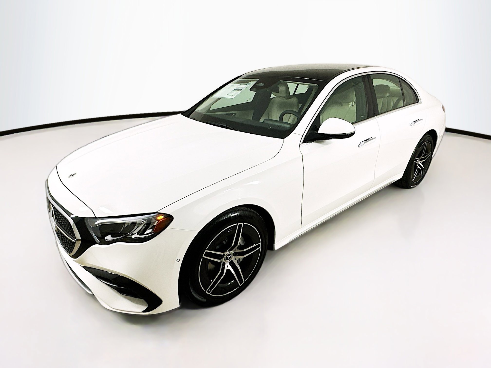 Certified 2025 Mercedes-Benz E 350 4MATIC Sedan image 3