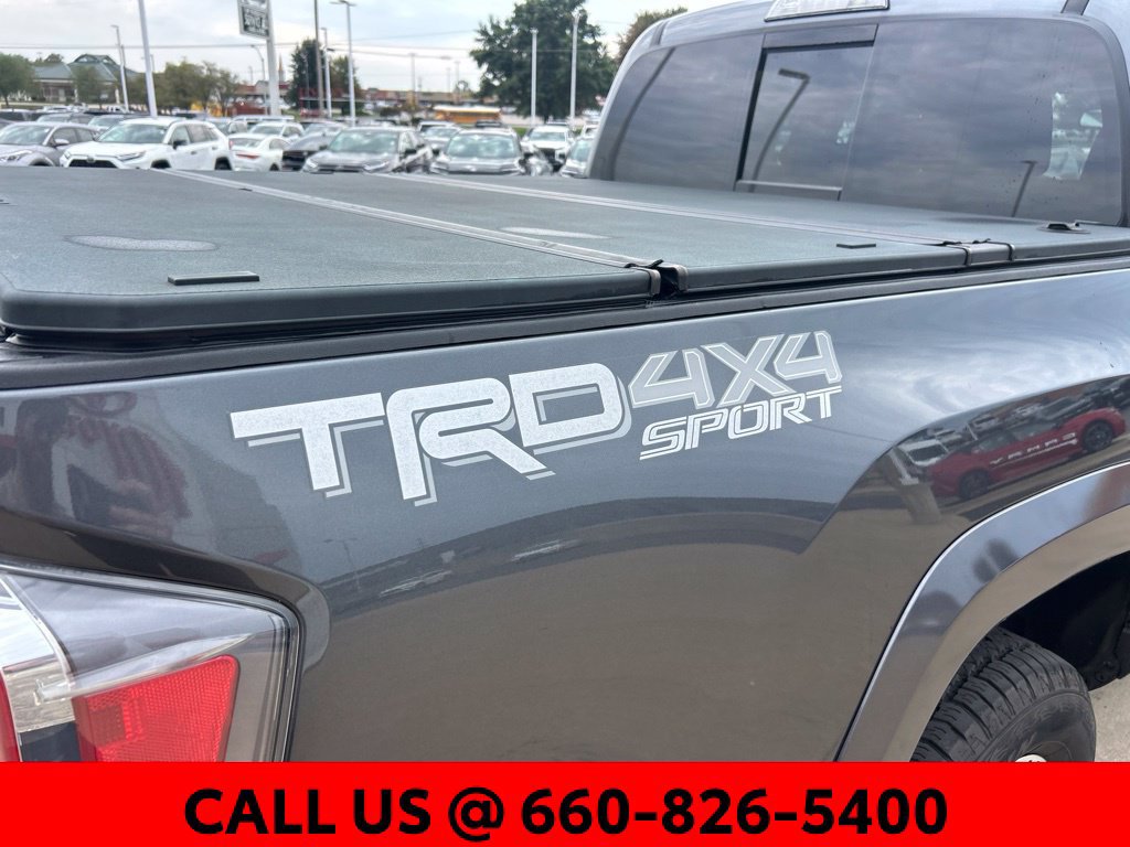 Used 2020 Toyota Tacoma TRD Sport w/ Technology Package AWD/4WD image 5