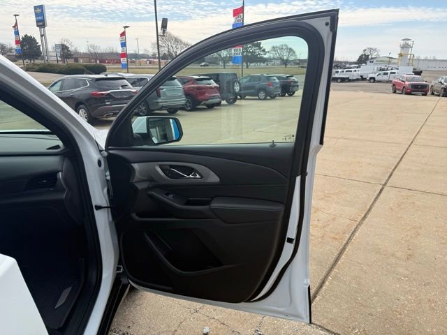 Certified 2023 Chevrolet Traverse LT image 16