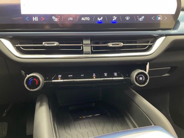 New 2026 Chevrolet Equinox EV LT image 6