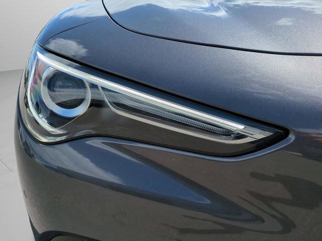 Used 2023 Alfa Romeo Stelvio Sprint image 24