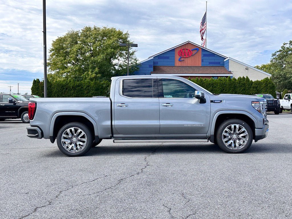 New 2026 GMC Sierra 1500 Denali w/ Denali Reserve Package AWD/4WD image 3